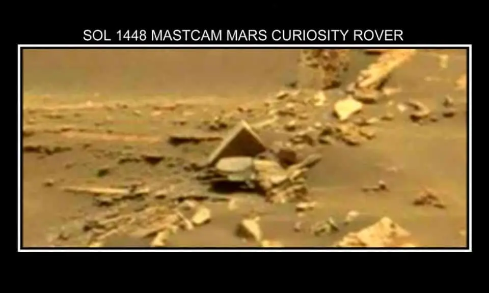 Anomaly on Mars: Traces of a lost Martian Civilization?