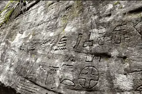 Ancient Egyptian hieroglyphs in Australia: This video will blow your mind