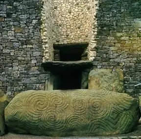 Newgrange: An 5,000-year-old Cosmic Monument That Predates the Pyramids by 500 years