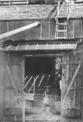 10 Fascinating, Extremely Rare Images of Nikola Tesla
