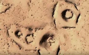 Do these NASA images reveal traces of 'walled cities' on Mars?