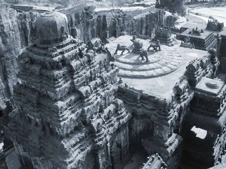 ellora3