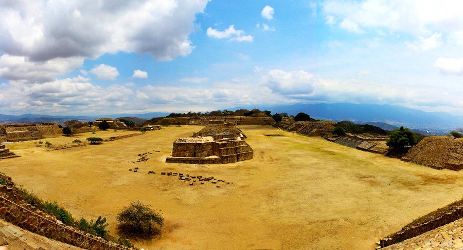 The Mysterious Flattened Mountaintop of Monte Alban, and its Ancient Pyramid City
