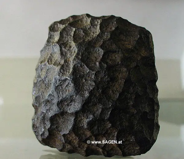 image - Is the 20 million year old Wolfsegg Iron an artificially made artifact?