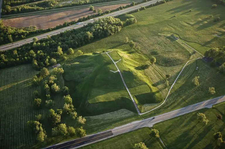 .ngsversion..adapt.. - Cahokia: The largest and most complex ancient archaeological site you probably didn’t hear of