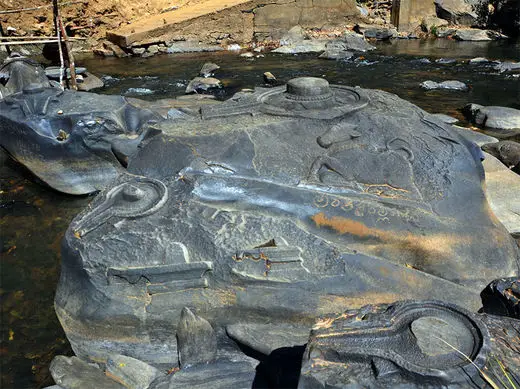 sahasralinga - The Indian River drains out for the first time revealing incredible ancient secrets
