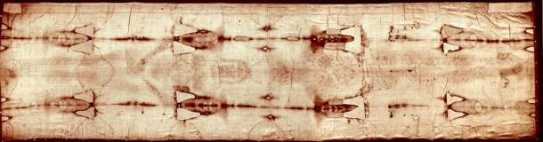 The full length of the Shroud of Turin. Image credit: Wikimedia Commons