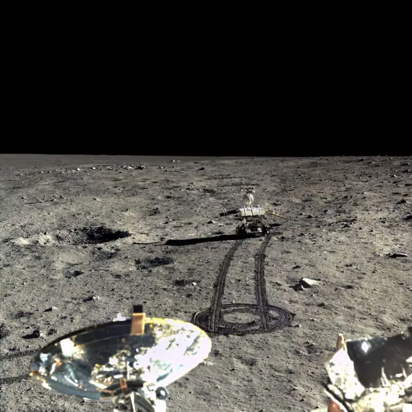 China Landed on the moon and snapped the best-ever images of the lunar surface 20160129_TCAM-I-143_SCI_P_20131223174541_0010_A_2C_stitch_f840