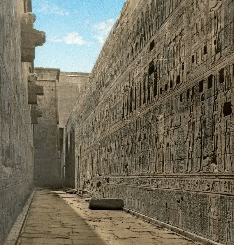 Temple of Horus in Edfu in the 1900s.