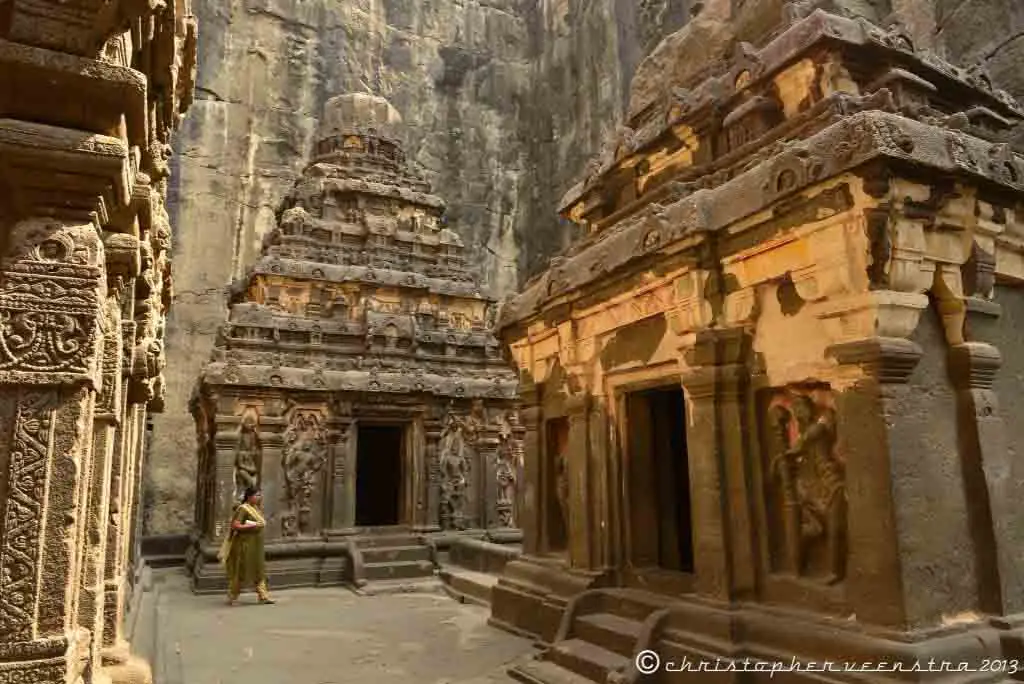 wpid-photo-----am - 10 mind-boggling images of the Kailasa Temple that prove ancient man had advanced technology