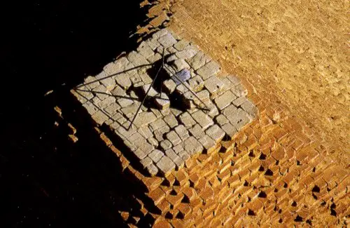 Great-Pyramid-of-Giza-missing-top - The Missing Capstone of the Great Pyramid of Giza