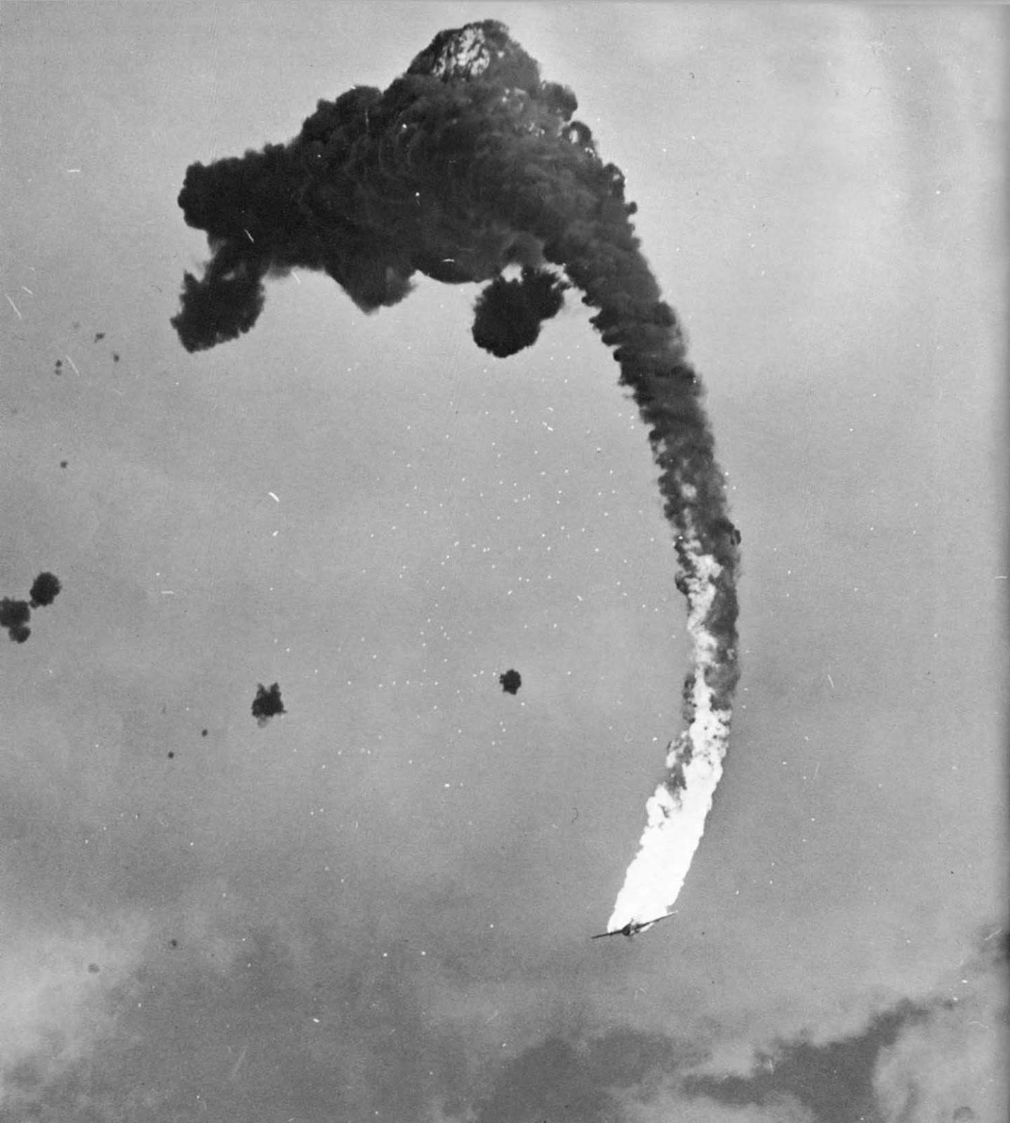 Final moments Japanese dive bomber
