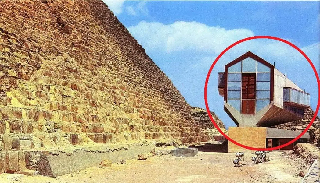 Khufu-Solar-Ship-Museum - A “Flying” Solar Ship, buried at the foot of the Great Pyramid of Giza