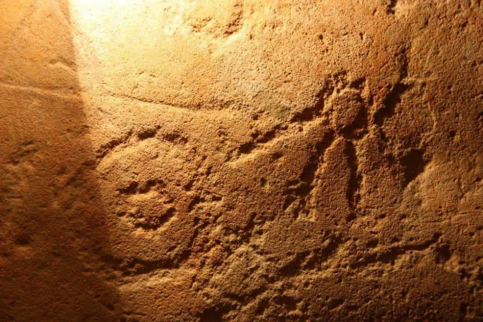 montoro-stela- - Mystery ancient Stone Slab—engraved with strange symbols no one can read, baffles experts