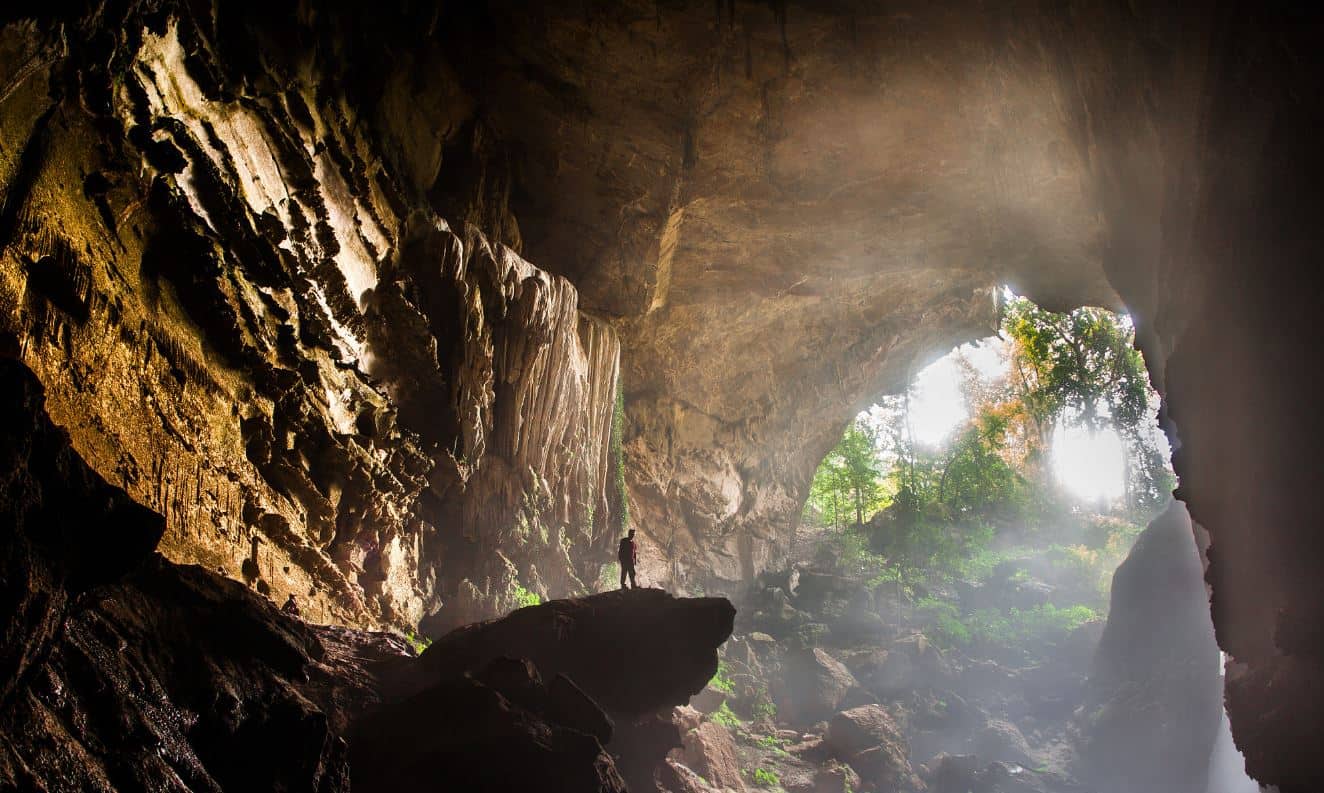 Cave-Hang-Son-Doong- - A ‘Hidden portal’ to another world—a ‘Secret’ underground Cave in Vietnam