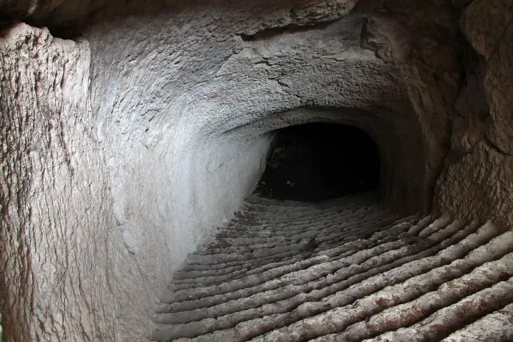 The enigmatic ancient ‘city’ of Midas, built by the Phrygians almost 3,000 years ago Tunnels-Midas