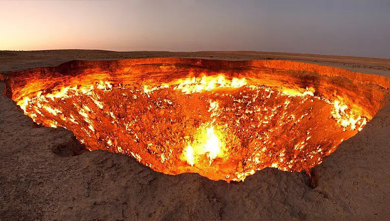 Hell On Earth: A Massive Crater In The Middle Of The Desert Has Been Burning For Decades