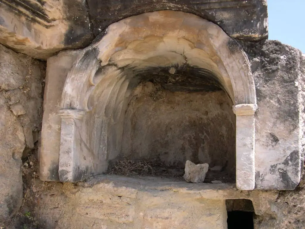 Turkey-Site - Is This The Gate To Hell? Researchers find Ancient ‘Portal To The Underworld’