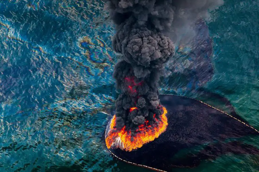 Oil-Platform-On-Fire-Water - 30 Images That Prove The End Is Near
