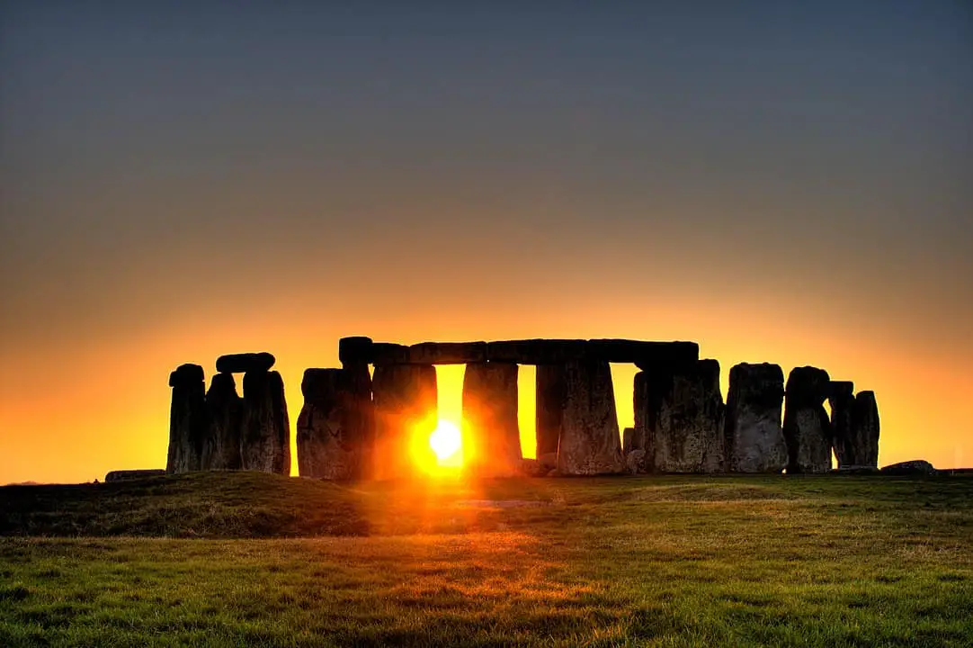 Stonehenge sun