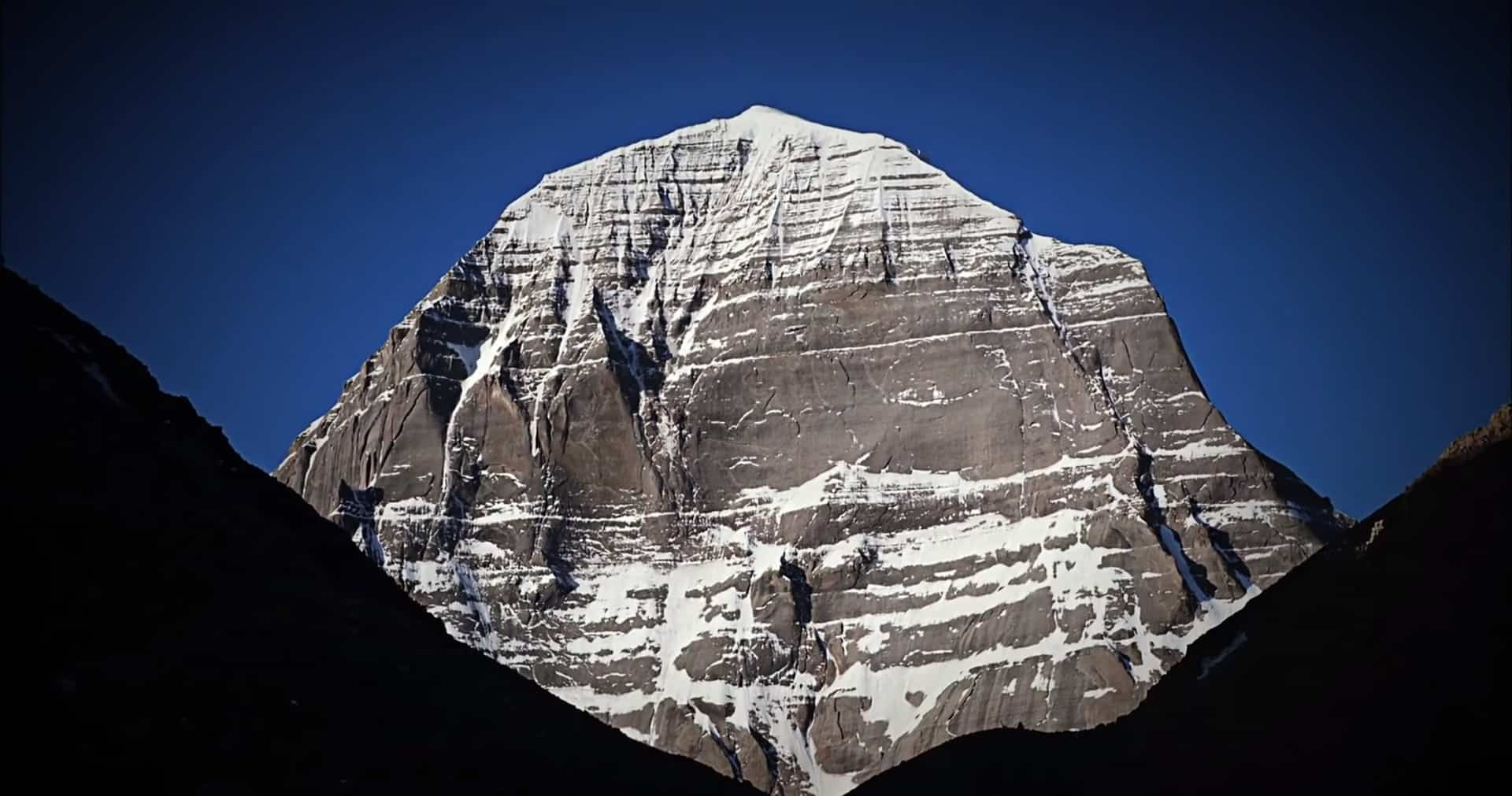 Screenshot- - Mount Kailash: Pyramid-shaped mountain or alien nuclear power plant?