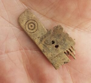 Skaill Norse bone comb fragment from elsewhere on the site credit UHI Archaeology Institute