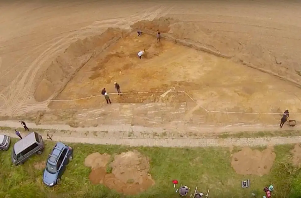 Excavations - 7,000-year-old monument three times bigger than Stonehenge discovered in Poland
