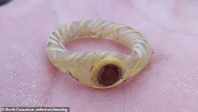 ring - Ancient warrior woman found buried with rare jewelry created during the Roman Empire