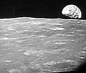 U.S. Defense Physicist Speaks about ‘Alien’ Structures on the moon