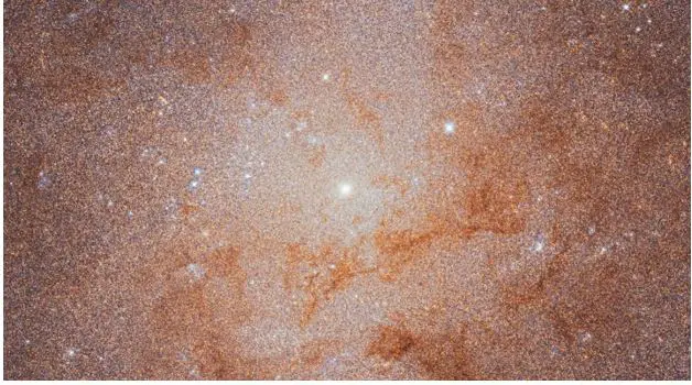 Hubble Telescope Captures Mind-Bending 655-Million-Pixel Image Showing 40 Billion Stars