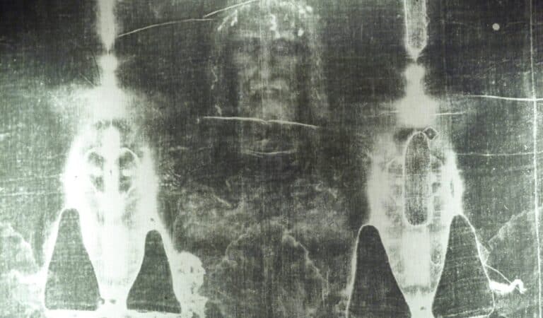 New ‘conclusive evidence’ shows that Turin Shroud does show the face of Jesus