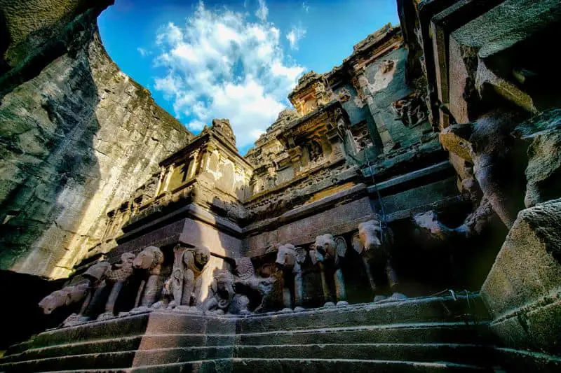 10 mind-boggling images of the Kailasa Temple that prove ancient man had advanced technology